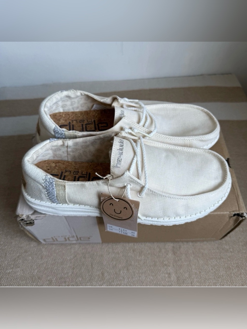 Hey Dude Women’s Wendy Slip-On Loafers in Natural Cream 9 new